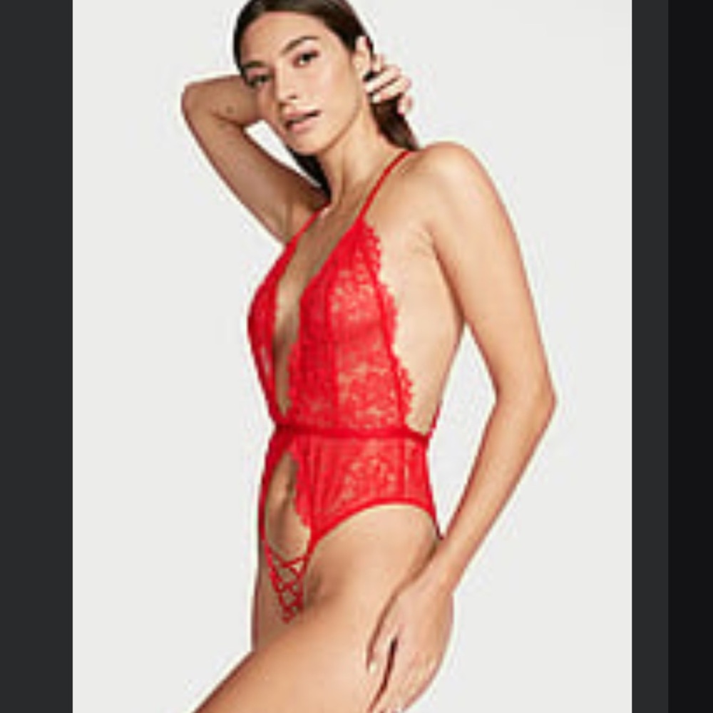 Lacy Lace-Up Crotchless Teddy Lingerie Red Victoria’s Secret size XS